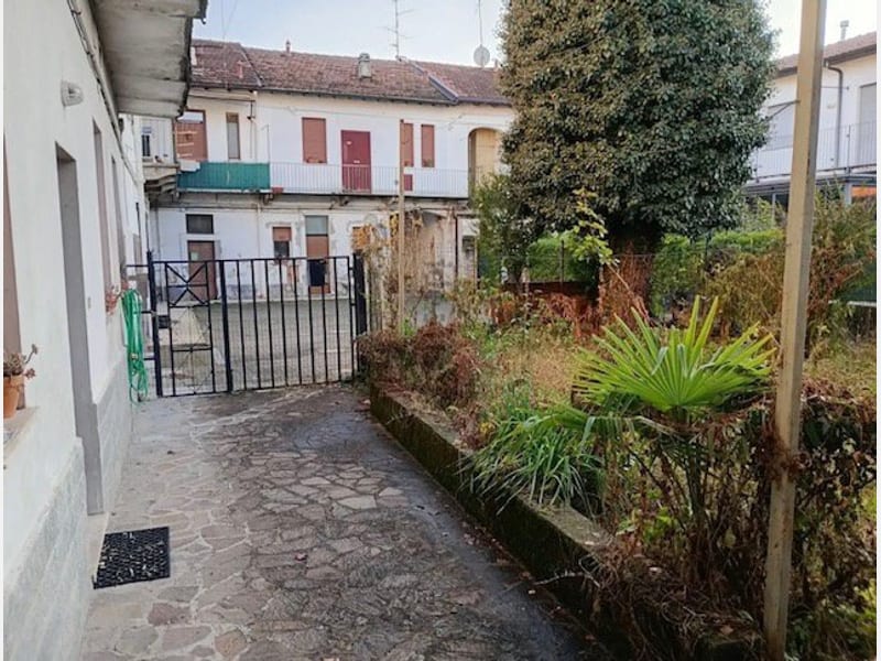 CASA INDIPENDENTE in VENDITA a MONZA