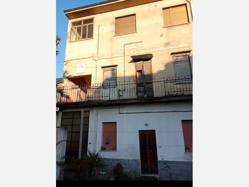 CASA INDIPENDENTE in VENDITA a MONZA