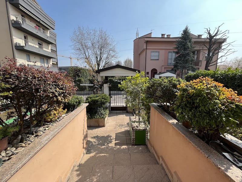 VILLA in VENDITA a BRUGHERIO