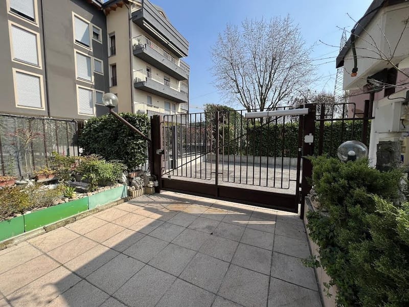 VILLA in VENDITA a BRUGHERIO