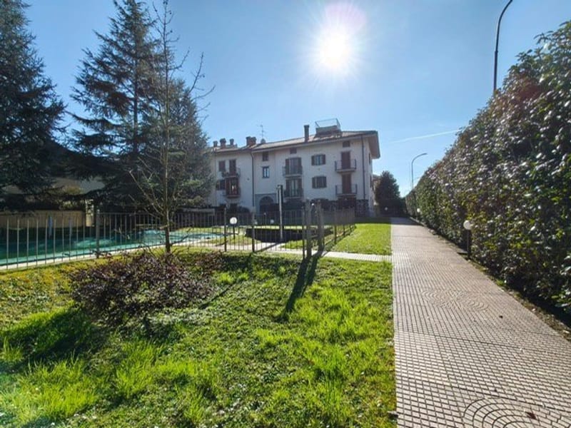 APPARTAMENTO in VENDITA a LESMO