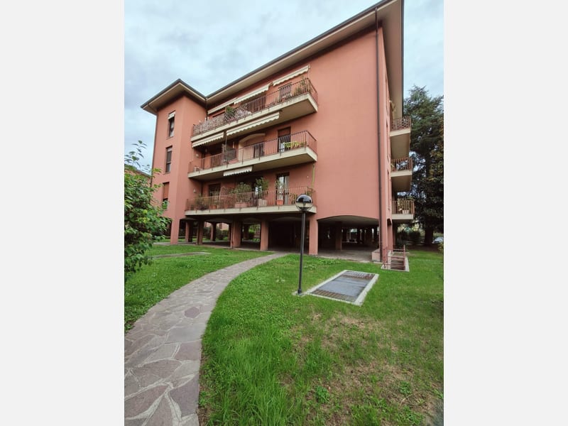APPARTAMENTO in AFFITTO a MONZA
